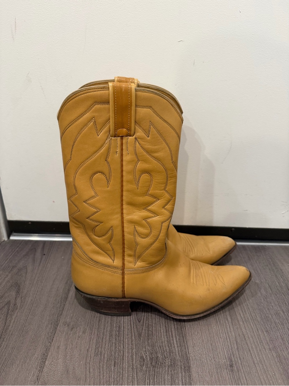Vintage Nocona Women's Tan Leather Western Ankle Boots ladies cowgirl size 7 C